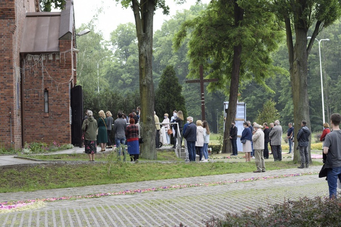 Boże Ciało w parafii św. Jadwigi na wrocławskim Kozanowie