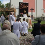 Tarnobrzeg. Procesja w parafii ojcow dominikanów