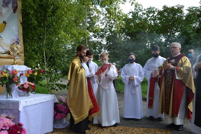 Tarnobrzeg. Procesja w parafii Chrystusa Króla