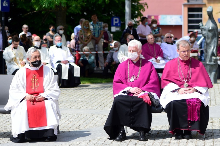 Olsztyn. Centralna procesja Bożego Ciała