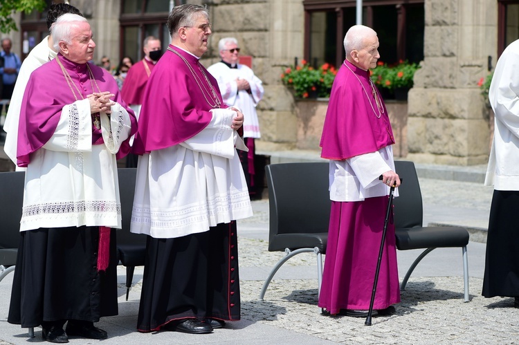 Olsztyn. Centralna procesja Bożego Ciała