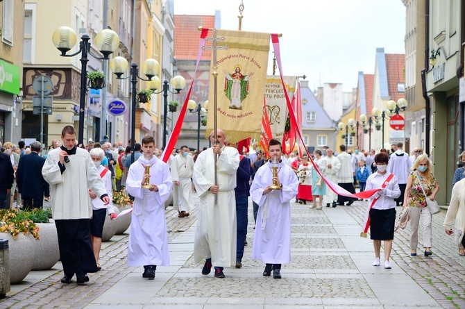 Olsztyn. Centralna procesja Bożego Ciała