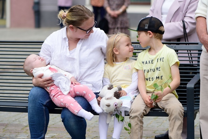 Olsztyn. Centralna procesja Bożego Ciała