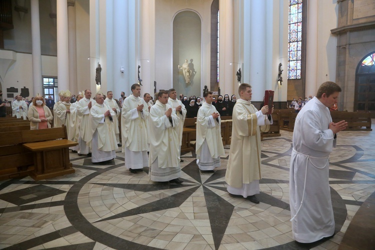 Uroczystości Bożego Ciała w katowickiej katedrze cz. 2