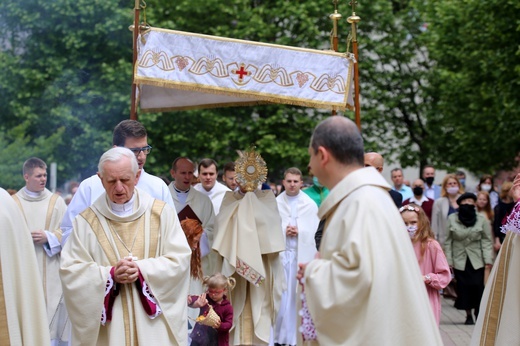 Uroczystości Bożego Ciała w katowickiej katedrze cz. 2