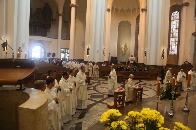 Uroczystości Bożego Ciała w katowickiej katedrze cz. 2