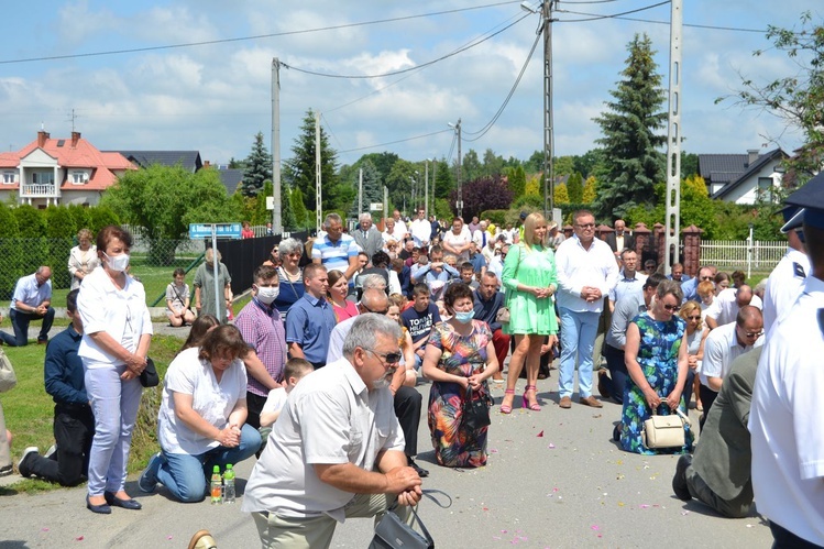 Tarnobrzeg. Procesja w parafii św. Marii Magdaleny