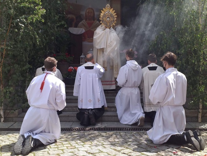 Strzegom. Parafia pw. Świętych Apostołów Piotra i Pawła