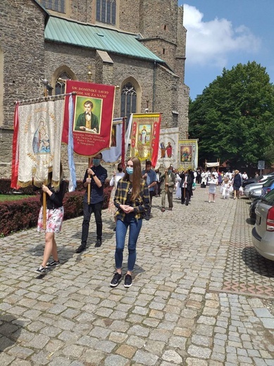 Strzegom. Parafia pw. Świętych Apostołów Piotra i Pawła