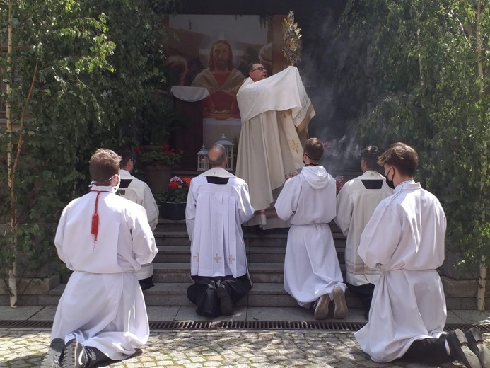 Strzegom. Parafia pw. Świętych Apostołów Piotra i Pawła