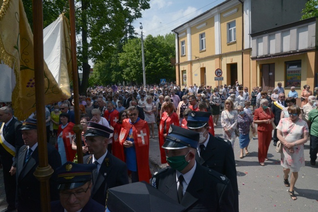 Procesja Bożego Ciała w opoczyńskiej parafii św. Bartłomieja