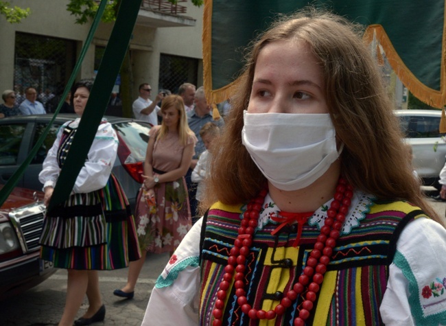 Procesja Bożego Ciała w opoczyńskiej parafii św. Bartłomieja