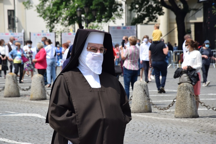 Boże Ciało w Łowiczu - procesja