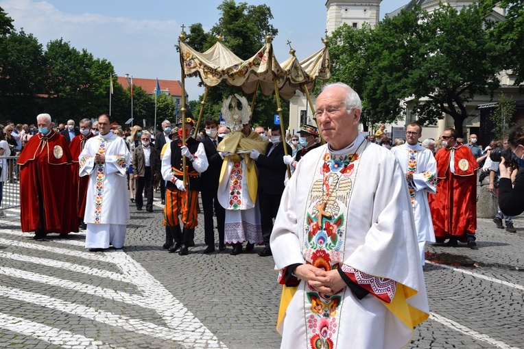 Boże Ciało w Łowiczu - procesja