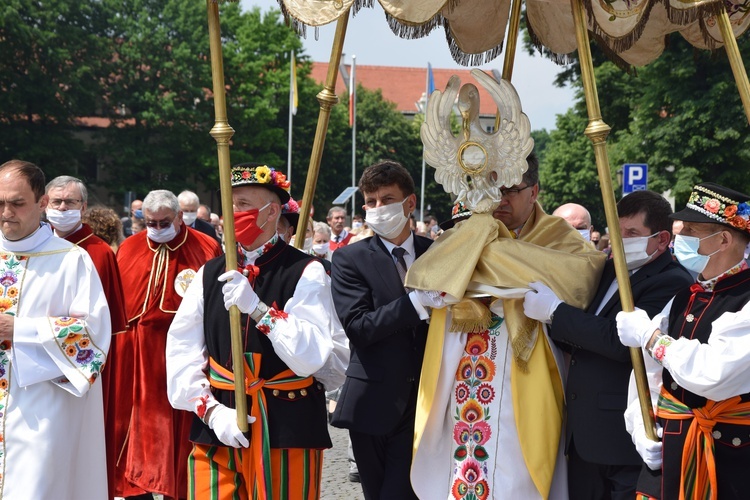 Boże Ciało w Łowiczu - procesja