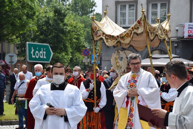 Boże Ciało w Łowiczu - procesja