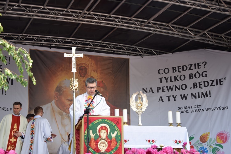 Boże Ciało w Łowiczu - procesja