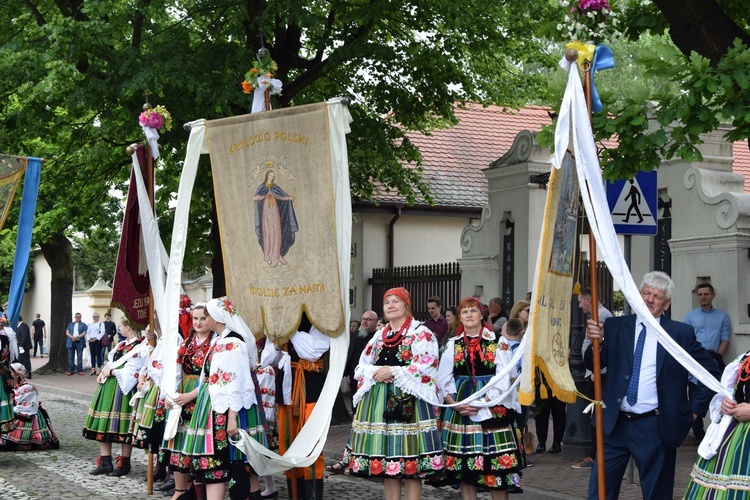 Boże Ciało w Łowiczu - procesja