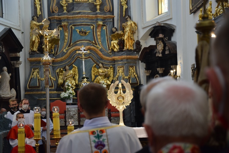 Boże Ciało w Łowiczu - procesja