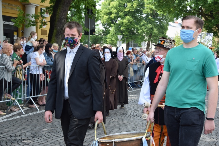 Boże Ciało w Łowiczu - procesja