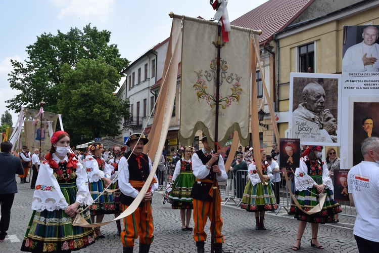 Boże Ciało w Łowiczu - procesja