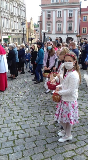 Wałbrzych. Parafia pw. Aniołów Stróżów