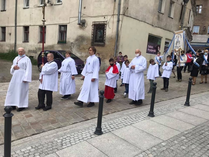 Wałbrzych. Parafia pw. Aniołów Stróżów