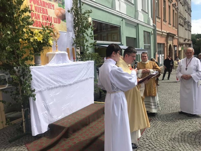 Wałbrzych. Parafia pw. Aniołów Stróżów