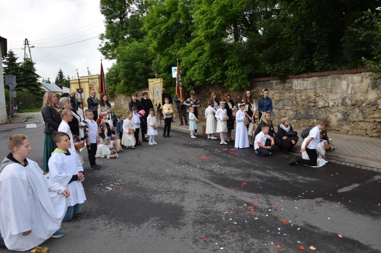 Stanowice. Parafia pw. Najświętszego Serca Pana Jezusa