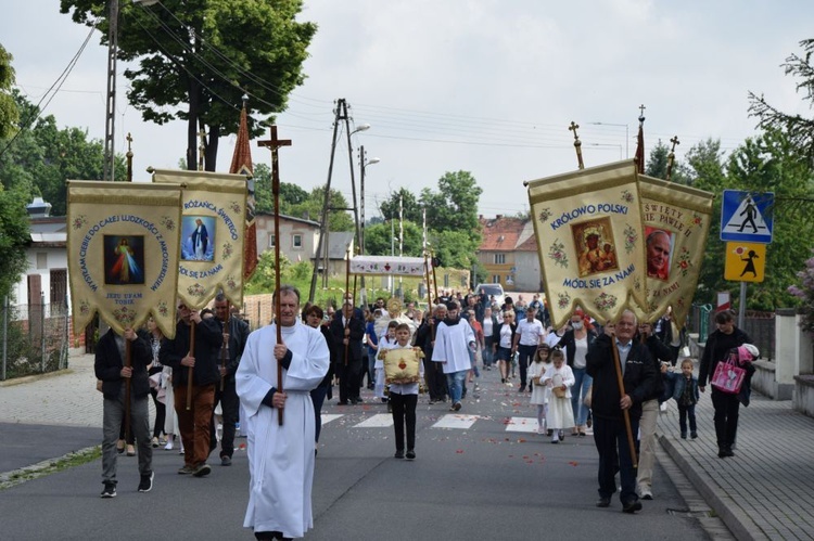 Stanowice. Parafia pw. Najświętszego Serca Pana Jezusa