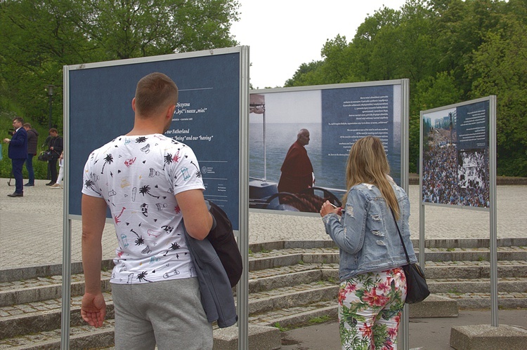 Otwarcie papieskiej wystawy na Westerplatte