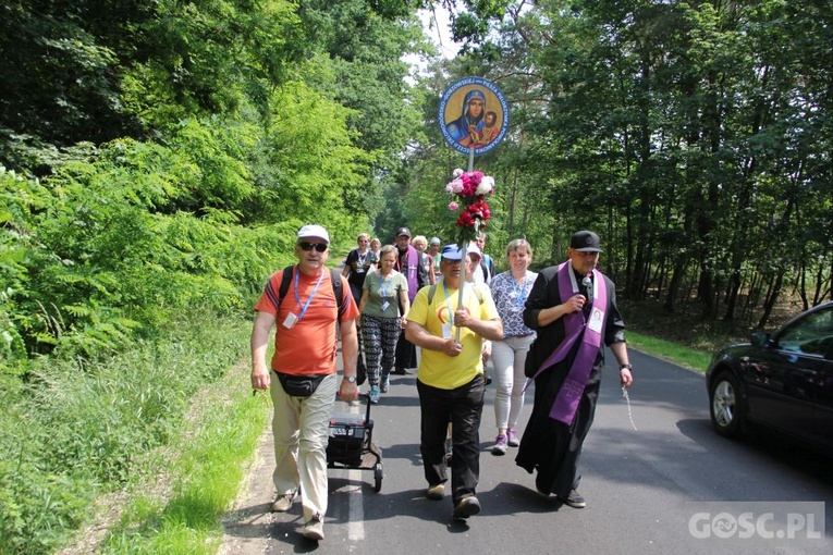 Krosno Odrzańskie. Parafialna pielgrzymka w intencji powołań