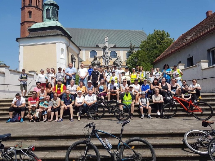 Parafialna pielgrzymka z Białołęki do Grodowca