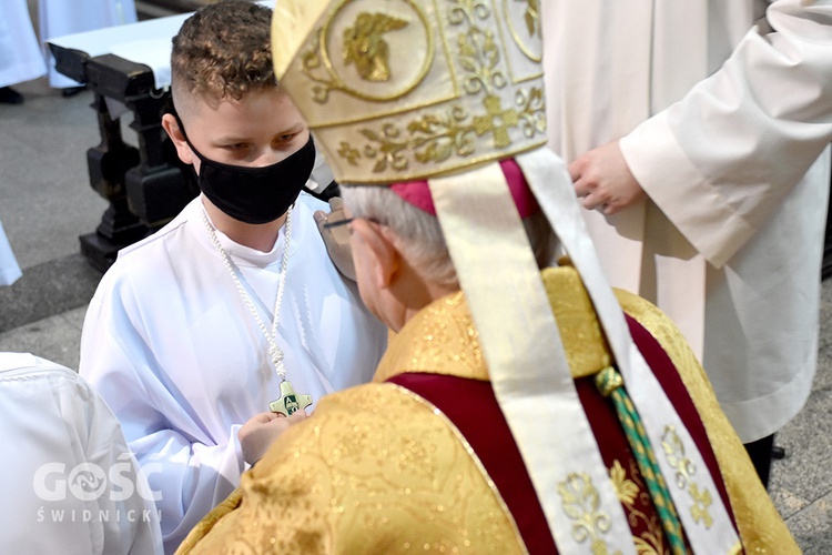 Promocja nowych lektorów i ceremoniarzy w diecezji świdnickiej