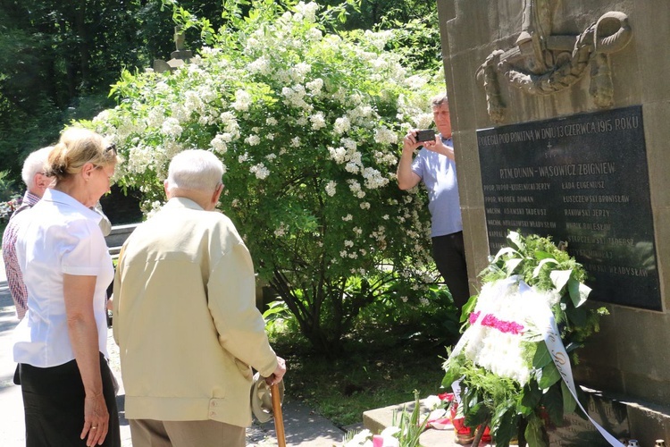 Wspominali ułanów spod Rokitny i ofiary niemieckich obozów koncentracyjnych 