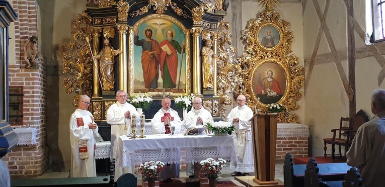 Pielgrzymka kapłanów do sanktuarium bł. Doroty w Mątowach Wielkich