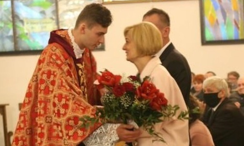 Prymicjant podziękował rodzicom...