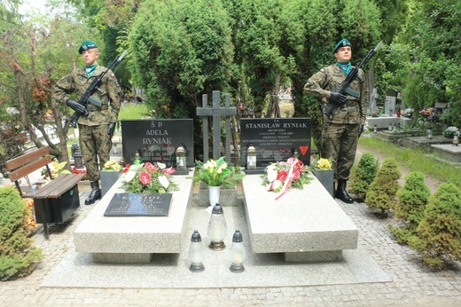 Hołd dla pierwszych więźniów z Auschwitz pochowanych we Wrocławiu