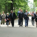 Hołd dla pierwszych więźniów z Auschwitz pochowanych we Wrocławiu