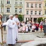 Poświęcenie figury Matki Bożej Fatimskiej na noworudzkim Rynku