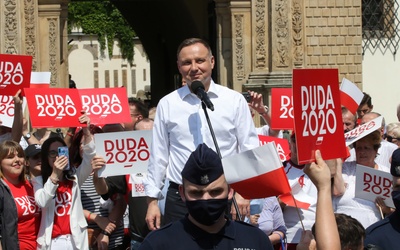 Prezydent Duda do zagranicznych redakcji: Wierzę w różnorodność i równość