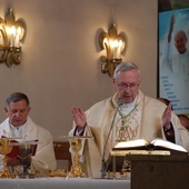 Abp Gądecki: Wołanie o budowanie rodziny stanowiło klucz do rozwinięcia papieskiego nauczania społecznego