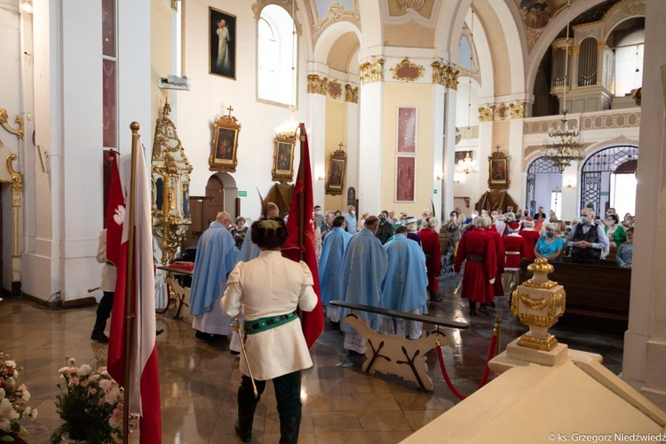 Msza św. odpustowa z udziałem apostolstwa trzeźwości w Rokitnie