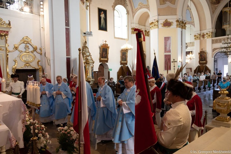 Msza św. odpustowa z udziałem apostolstwa trzeźwości w Rokitnie