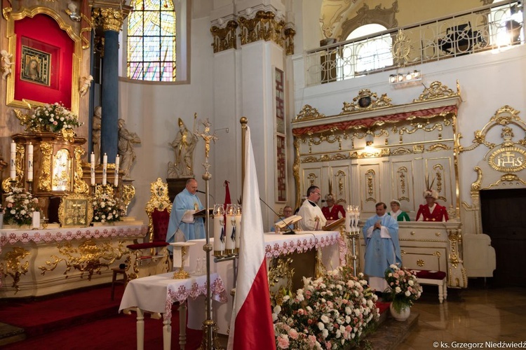 Msza św. odpustowa z udziałem apostolstwa trzeźwości w Rokitnie