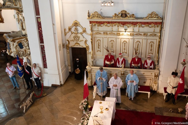 Msza św. odpustowa z udziałem apostolstwa trzeźwości w Rokitnie