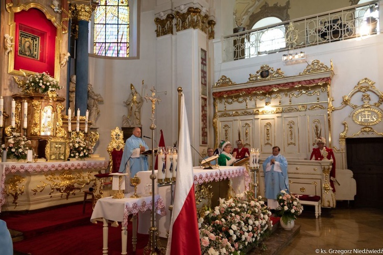 Msza św. odpustowa z udziałem apostolstwa trzeźwości w Rokitnie