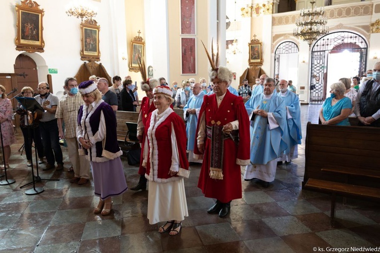 Msza św. odpustowa z udziałem apostolstwa trzeźwości w Rokitnie