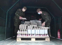 Tym razem terytorialsi dostarczyli produkty spożywcze dla osób najbiedniejszych.