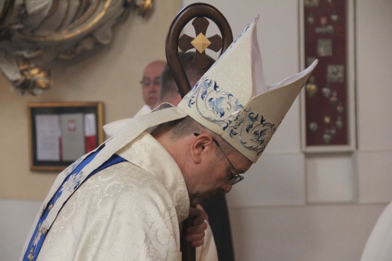 Pielgrzymka chorych i cierpiących oraz służby zdrowia do Rokitna